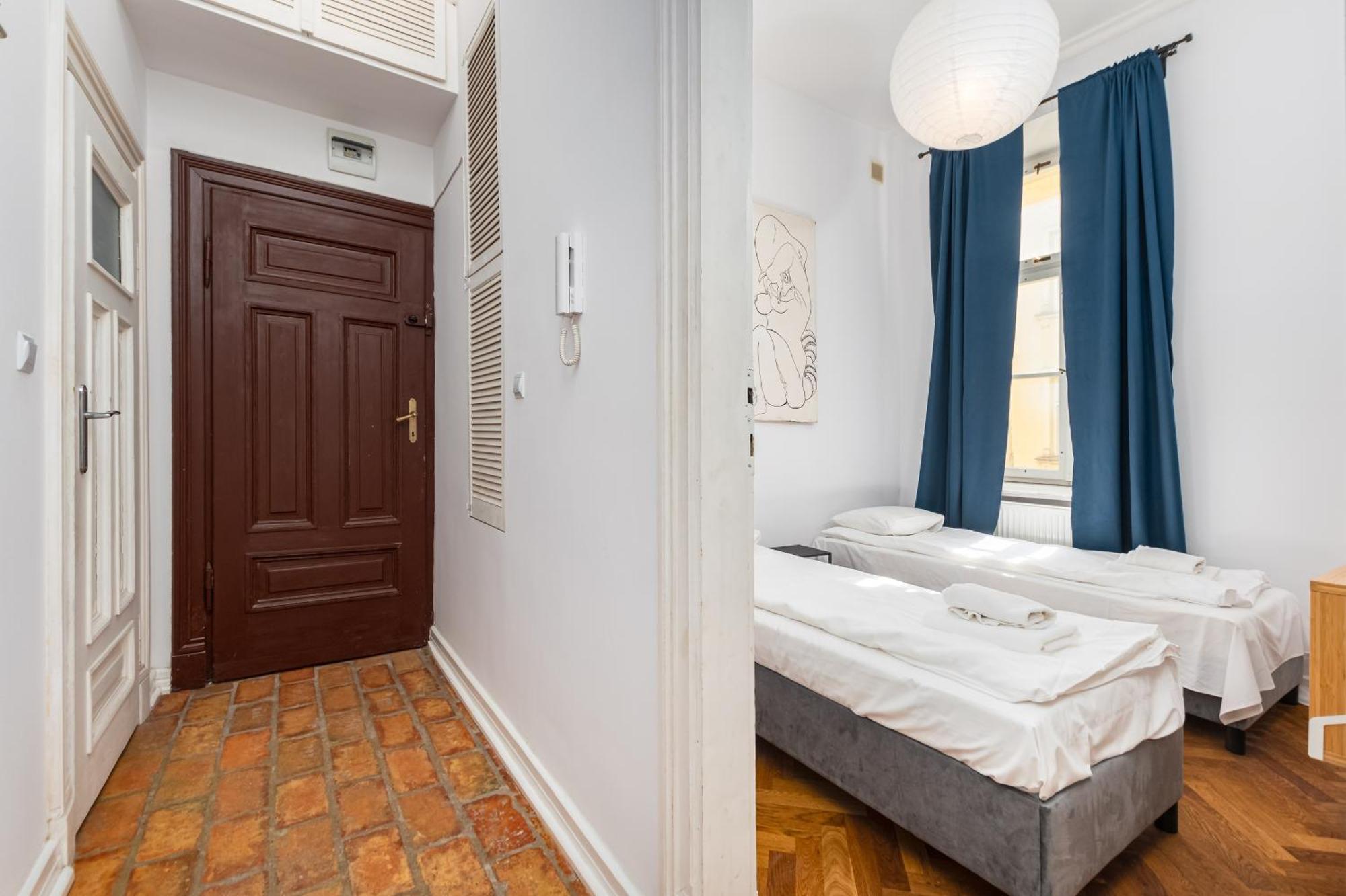 Nowogrodzka 44 By Homeprime Warsaw Exterior photo
